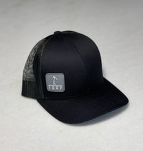 Load image into Gallery viewer, Tarp Golf Stickman Snapback Hat-Black
