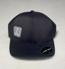 Load image into Gallery viewer, Tarp Golf Stickman Flexfit Delta Hat-Black
